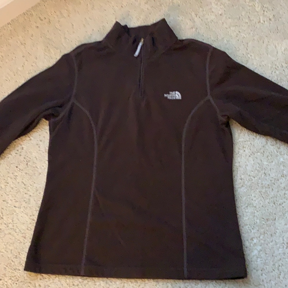 Women’s North Face 1/4 zip pullover